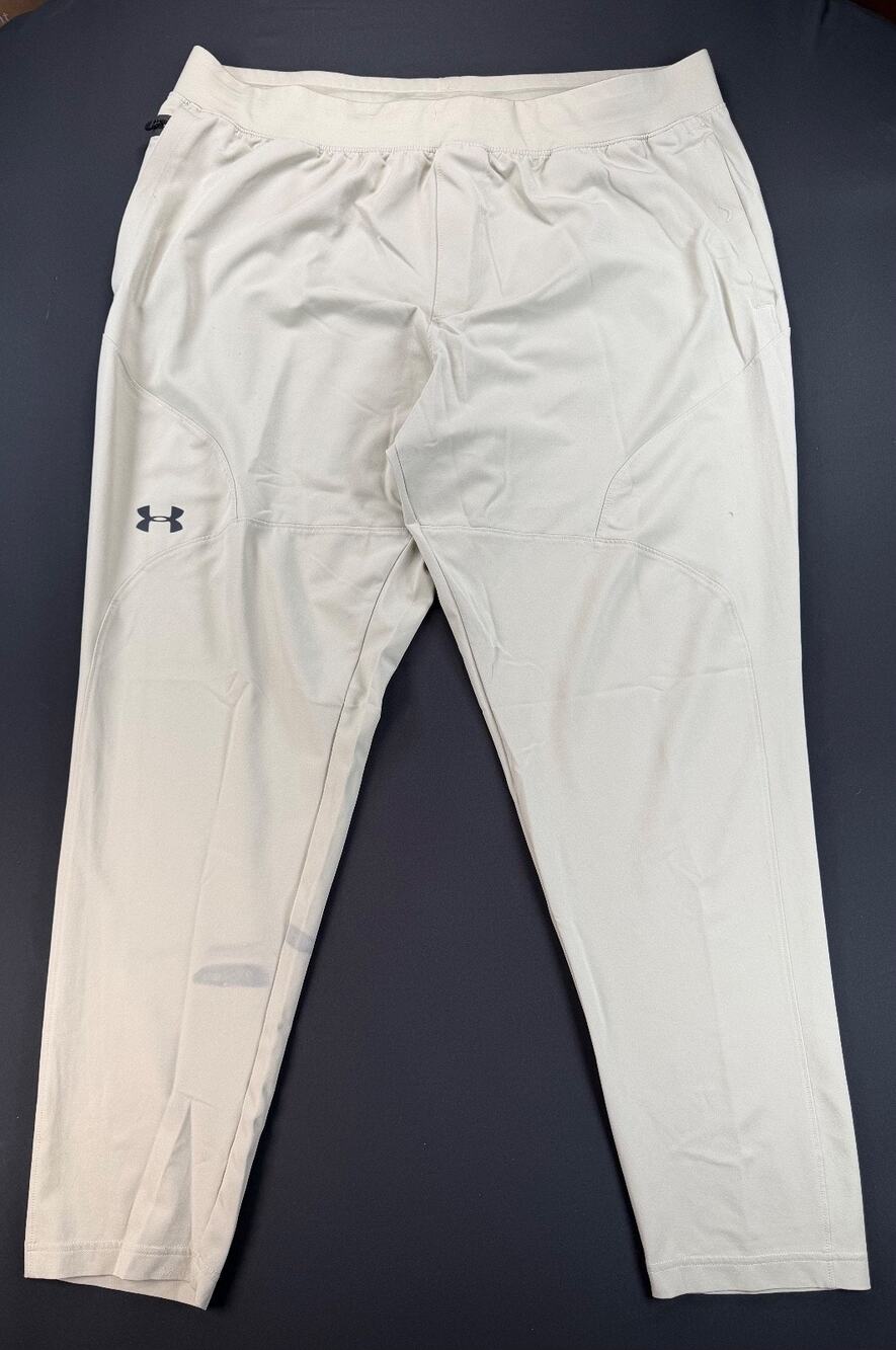 Under Armour Fitted Khaki Performance Pants (Men's XXL)